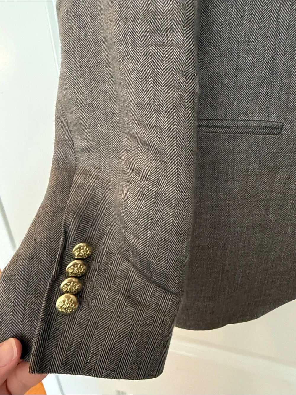Men's Tailored Brown Blazer with Gold Buttons linen